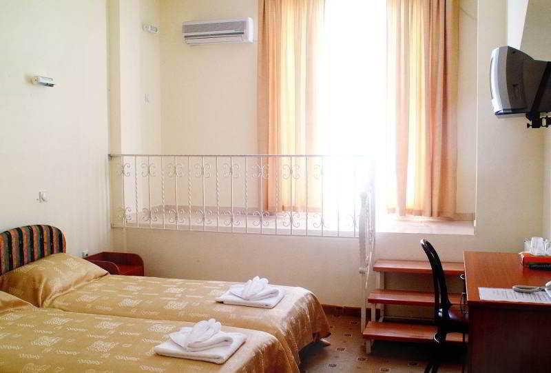 Vip Hotel Skopje - New Management Eksteriør billede