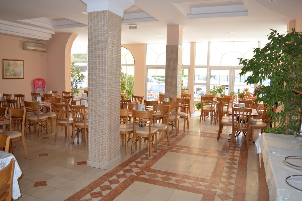 Vip Hotel Skopje - New Management Eksteriør billede