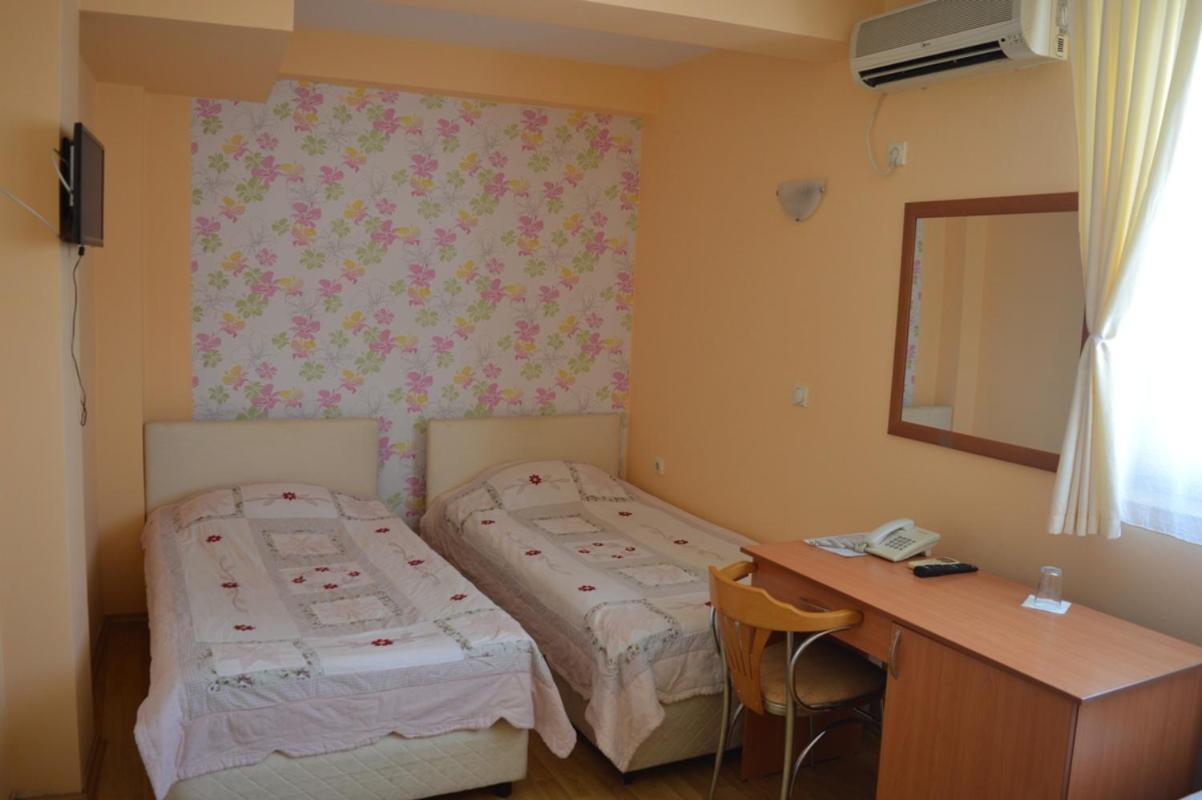 Vip Hotel Skopje - New Management Eksteriør billede