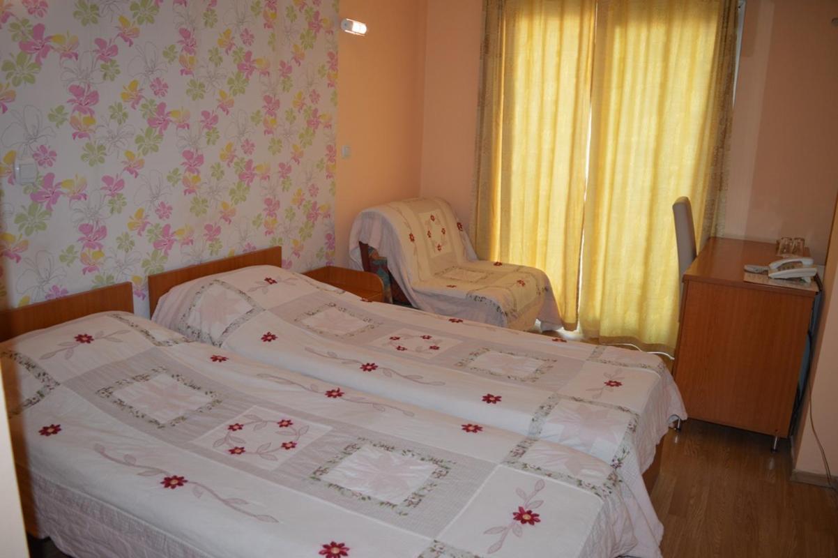 Vip Hotel Skopje - New Management Eksteriør billede